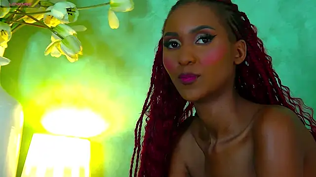 Snapshot of Izzie_Sugar chatting on September 2025 07:48:02 PM Izzie Sugar online show from September 2025 07:48:02 PM