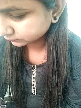 Kavya Rathore online show from November 2025 05:00:02 AM