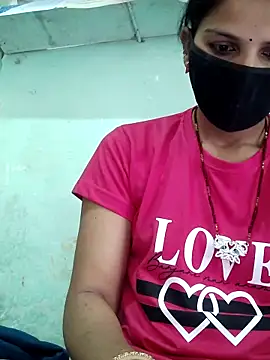 Snapshot of poojam93 chatting on September 2025 02:35:01 AM poojam93 online show from September 2025 02:35:01 AM