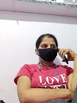 poojam93 online show from November 2025 03:24:02 PM