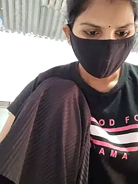 poojam93 online show from December 2025 02:28:01 AM