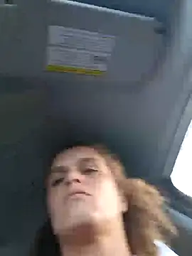 sarahkat86 online show from October 2025 01:01:01 PM