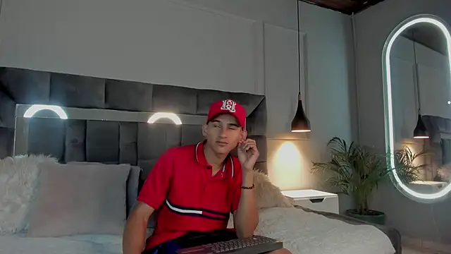 Jade rey  online show from February 2026 04:35:02 AM