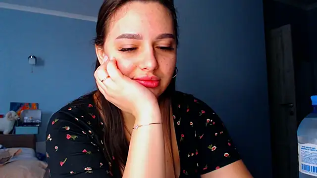 Snapshot of NikiWhite chatting on October 2025 09:43:01 AM NikiWhite online show from October 2025 09:43:01 AM