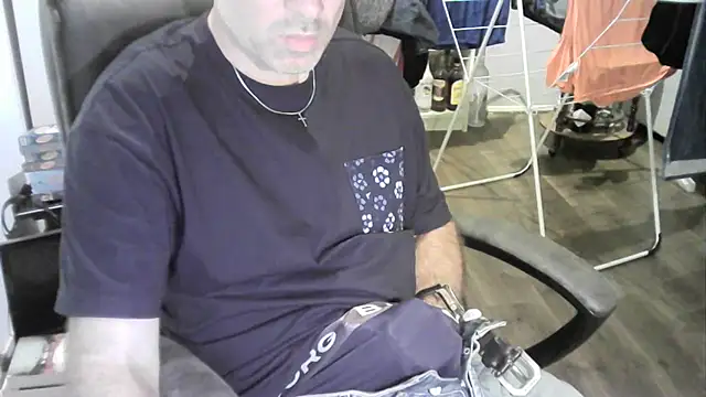 Chrisprngr online show from September 2025 04:29:01 PM