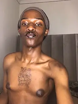 Snapshot of Trans_fairy chatting on October 2025 08:41:01 PM Trans fairy online show from October 2025 08:41:01 PM