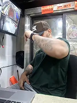 Snapshot of Catire10_ chatting on November 2025 02:17:01 PM Catire10 online show from November 2025 02:17:01 PM