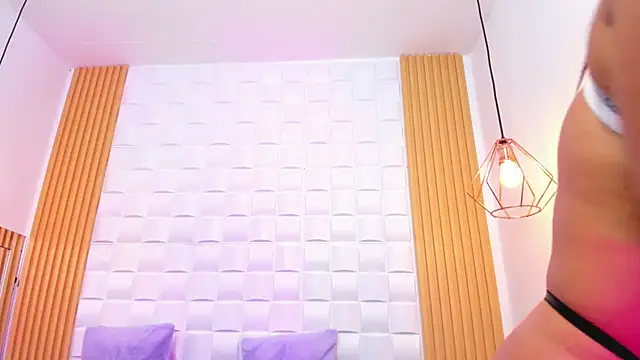 AriaBelle online show from September 2025 07:03:01 PM