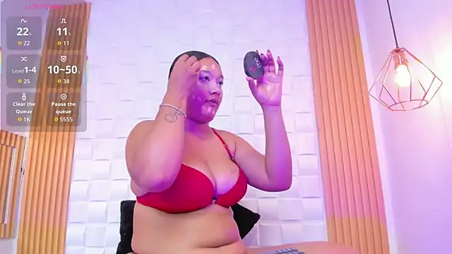 AriaBelle online show from November 2025 11:12:02 AM