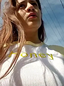 Snapshot of aytanna_torrez chatting on October 2025 12:50:02 PM aytanna torrez online show from October 2025 12:50:02 PM