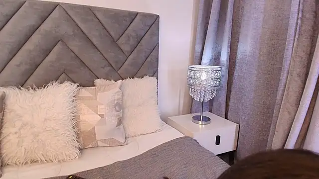 sara owens7 online show from April 2026 01:43:02 AM