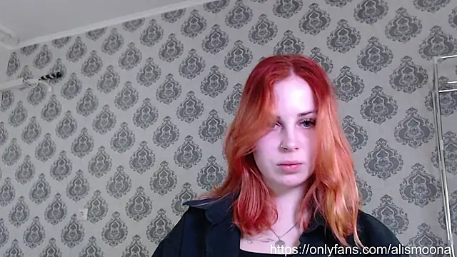 Snapshot of Alismoona chatting on March 2026 06:14:01 PM Alismoona online show from March 2026 06:14:01 PM