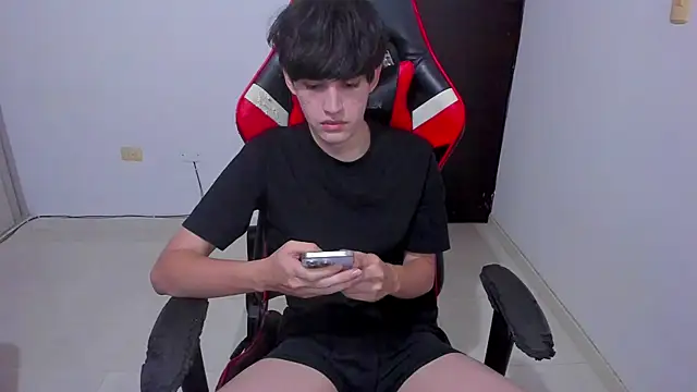 Snapshot of eren_188 chatting on April 2026 11:57:02 PM eren 188 online show from April 2026 11:57:02 PM