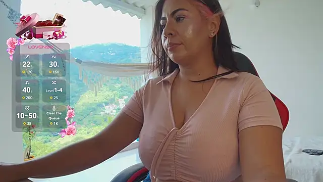 Snapshot of samanthahut1 chatting on April 2026 06:27:02 PM samanthahut1 online show from April 2026 06:27:02 PM