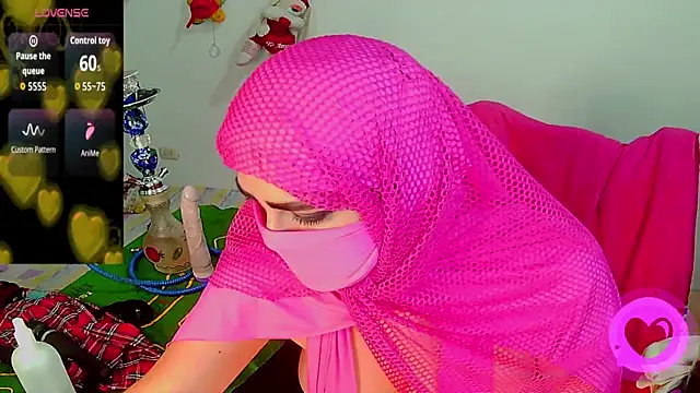 SultanaLayla online show from April 2026 08:03:01 PM