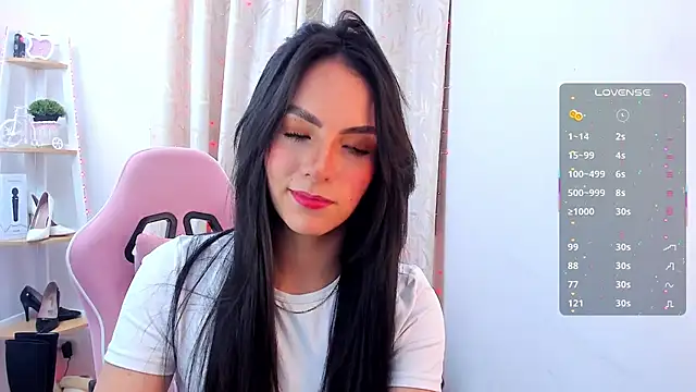 Snapshot of sarah_saenz_ chatting on October 2025 03:37:01 AM sarah saenz  online show from October 2025 03:37:01 AM