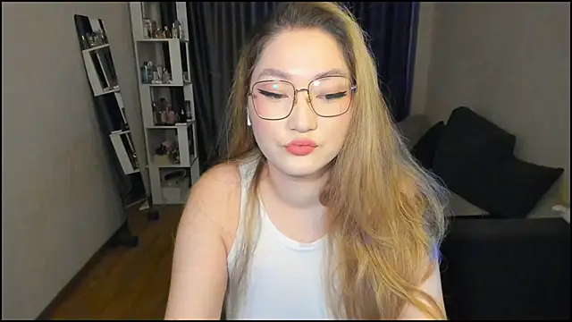 Snapshot of lyra_x chatting on March 2026 04:51:01 PM lyra x online show from March 2026 04:51:01 PM