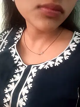 Neha Tyagi online show from October 2025 05:22:01 AM