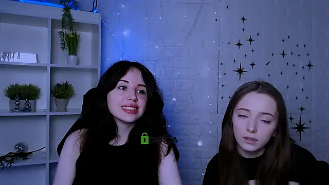 Snapshot of riley_sanders chatting on March 2026 08:25:02 PM riley sanders online show from March 2026 08:25:02 PM