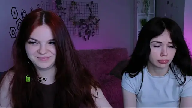 Snapshot of riley_sanders chatting on April 2026 09:24:01 AM riley sanders online show from April 2026 09:24:01 AM