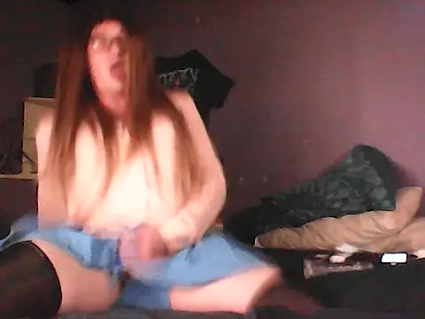 Snapshot of cdsissy1777 chatting on November 2025 01:19:02 AM cdsissy1777 online show from November 2025 01:19:02 AM