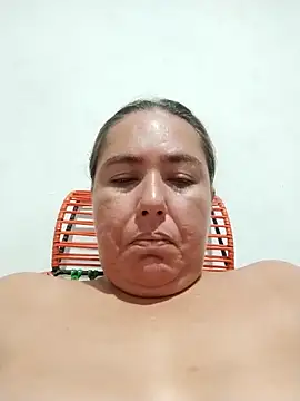 yyuly online show from October 2025 02:14:02 PM