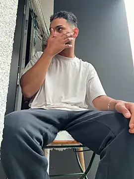 Gipsyboysteve online show from July 2026 07:01:02 AM