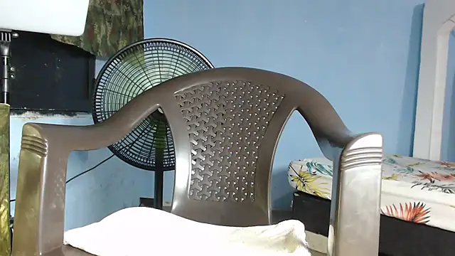 Snapshot of maggi_hotsson chatting on November 2025 10:36:01 AM maggi hotsson online show from November 2025 10:36:01 AM