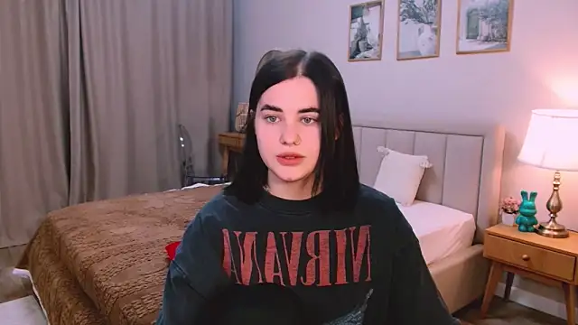 Snapshot of lil_angel_ chatting on March 2026 06:38:02 PM lil angel online show from March 2026 06:38:02 PM