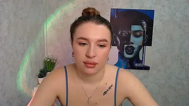 Snapshot of JuliaTopp_ chatting on February 2026 06:33:02 AM JuliaTopp online show from February 2026 06:33:02 AM