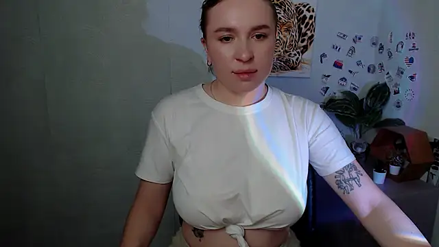 Snapshot of JuliaTopp_ chatting on March 2026 09:05:01 AM JuliaTopp online show from March 2026 09:05:01 AM