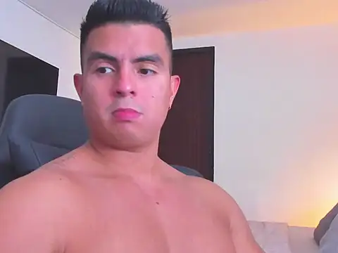 Snapshot of RJBarto chatting on September 2025 06:18:02 PM RJBarto online show from September 2025 06:18:02 PM