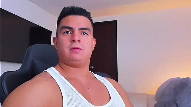 Snapshot of RJBarto chatting on October 2025 07:33:01 PM RJBarto online show from October 2025 07:33:01 PM