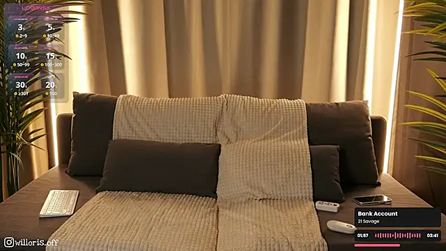 Snapshot of --Vivian-- chatting on April 2026 07:00:01 PM --Vivian-- online show from April 2026 07:00:01 PM