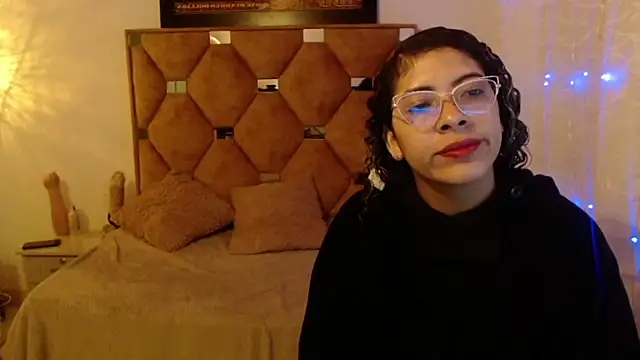 CATTALINAHOT online show from February 2026 02:37:01 AM