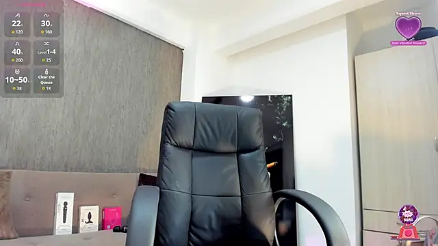 lily cash1 online show from October 2025 07:14:02 PM