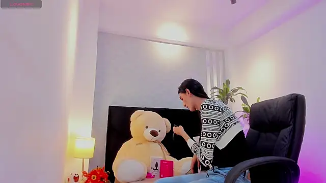 lily cash1 online show from November 2025 05:12:02 PM