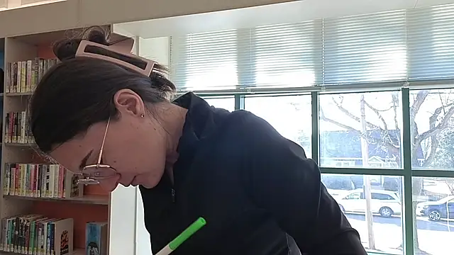 bambifarrina online show from February 2026 09:20:02 PM