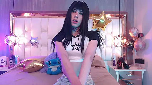 Snapshot of Foxxy_Doll chatting on November 2025 07:10:01 PM Foxxy Doll online show from November 2025 07:10:01 PM