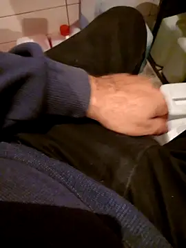 Snapshot of bullut06 chatting on October 2025 12:06:01 PM bullut06 online show from October 2025 12:06:01 PM