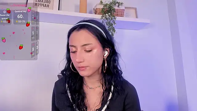Snapshot of Vampgyal chatting on April 2026 12:48:02 AM Vampgyal online show from April 2026 12:48:02 AM