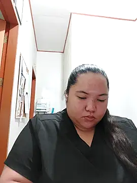 LianaCruzado online show from April 2026 01:32:01 AM