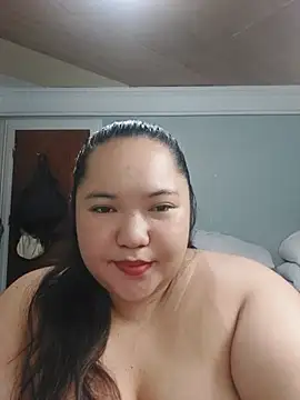 LianaCruzado online show from May 2026 02:25:01 PM