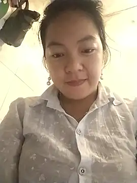 Snapshot of naop04 chatting on October 2025 11:24:01 PM naop04 online show from October 2025 11:24:01 PM
