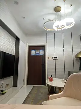 anna yngs online show from November 2025 10:48:02 AM