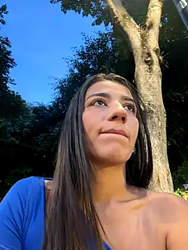 -juicy  online show from November 2025 10:40:01 PM