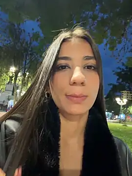 Snapshot of -juicy_ chatting on April 2026 11:21:03 PM -juicy online show from April 2026 11:21:03 PM