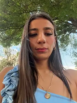 Snapshot of -juicy_ chatting on May 2026 10:37:02 PM -juicy online show from May 2026 10:37:02 PM