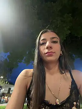 Snapshot of -juicy_ chatting on May 2026 11:24:02 PM -juicy online show from May 2026 11:24:02 PM