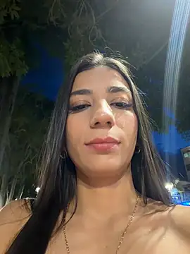 Snapshot of -juicy_ chatting on May 2026 11:34:01 PM -juicy online show from May 2026 11:34:01 PM